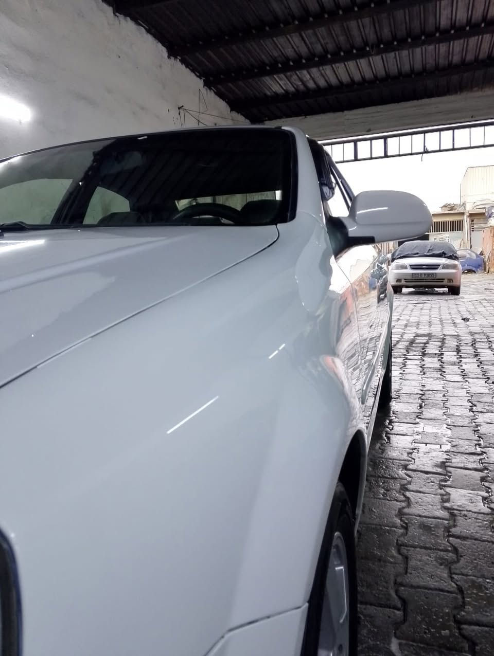 السلام وعليكم اوبتره للبيع موديل 2012
السياره صبغ عام بدون ضربه بيه صخطخات وصبغته عام
صدر جديد داخل نضيف تبريد عوزه بس غاز السياره كل نقص 
مابيه ماتصرف عليه دينار كامله من كلشي كهربائيات كله شغاله رقم بغداد تحويل ثاني يوم مكاني بغداد مدينه الصدر 
السعر 65 وبيه مجال قليل للستفسار اتصل ***********
