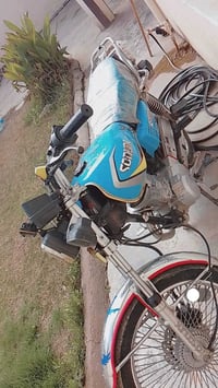 دراجه البيع 23محرك ممفتوح شرط نشاط فول شراي يتصل 07800626853