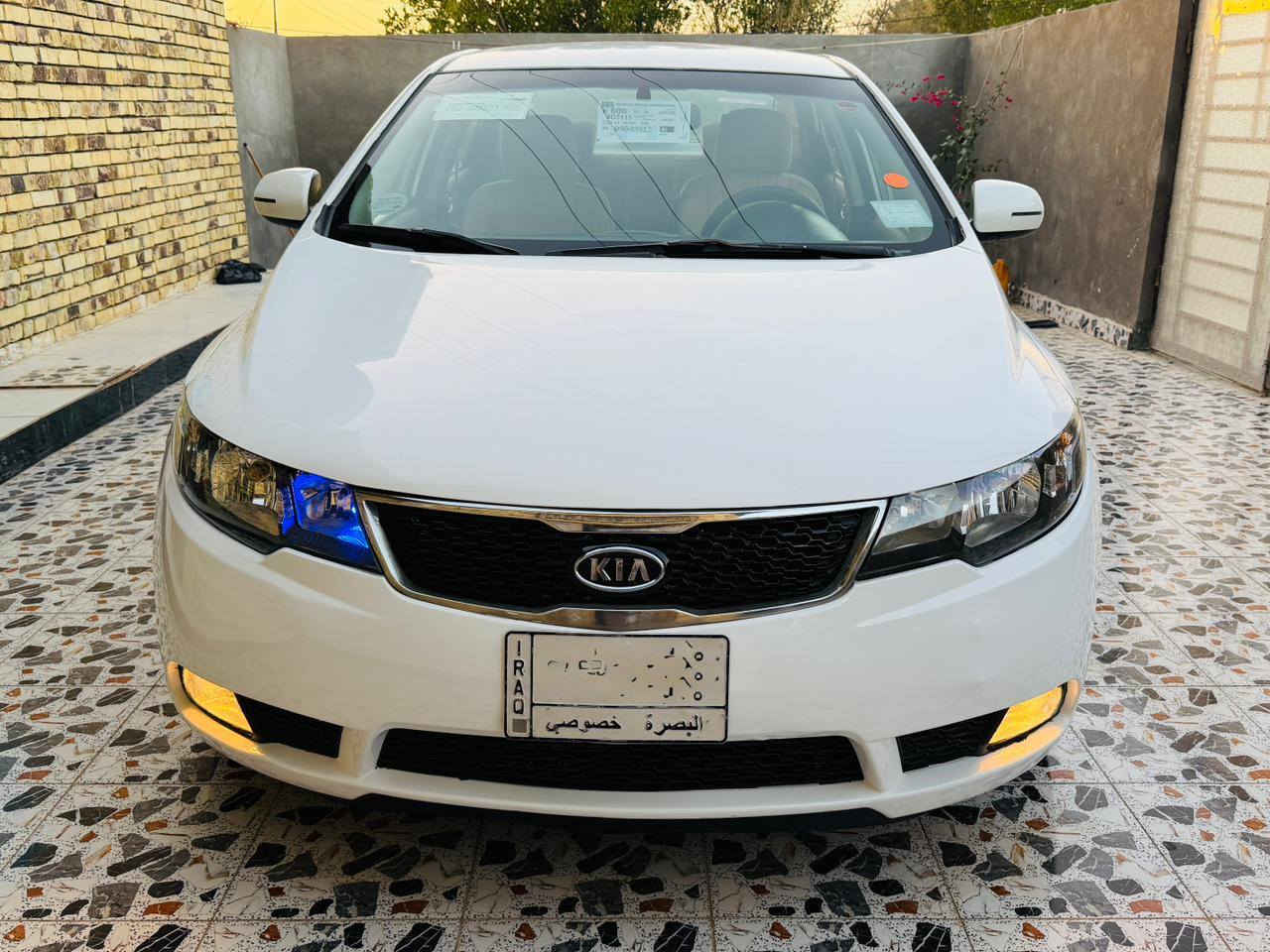 اللهم صل على محمد وال محمد
السلام عليكم كيا سيراتو موديل 2012 خليجي صبغ مقدمه البنيد 
اثر بارد فقط الباقي مكفوله ضربه وصبغ وتبديل وفتح وخياس 
سياره جديده محرك 1600
شرط ما مفتوح بيه برغي 
جاهزه من كلشي كير ومكينه وحداديه وتبريد ثلج تخم تاير جديد 
سياره مال جناي رقم بصره حره 
تحويل ثاني اليوم السعر 105 
مكان السياره الناصريه 
الشراي يتصل ***********
