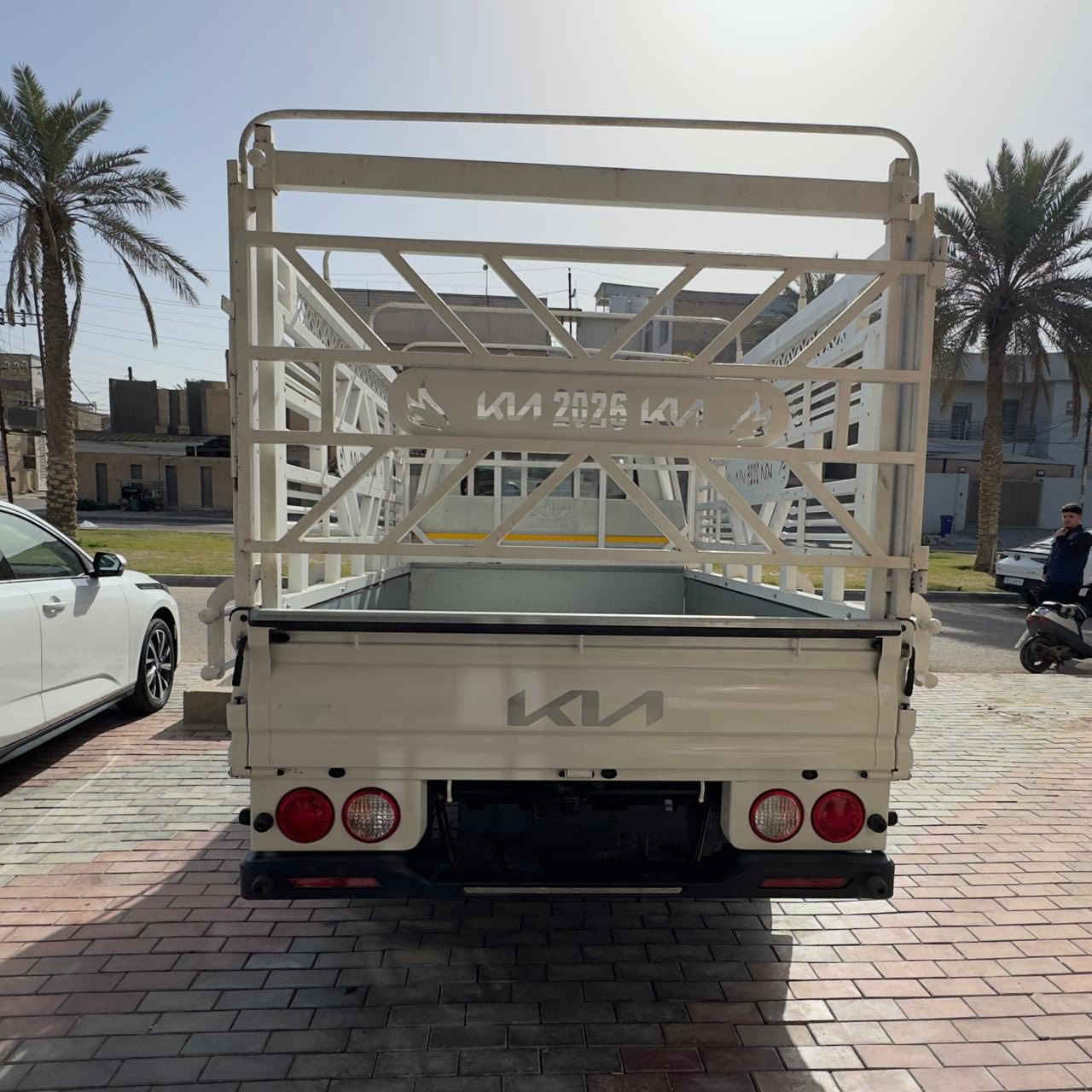 كيا حمل موديل 2026
ماشيه 8000
رقم بابل 
مكفوله 
مكينه2700
سعرها 175
اتصل على الرقم ***********
