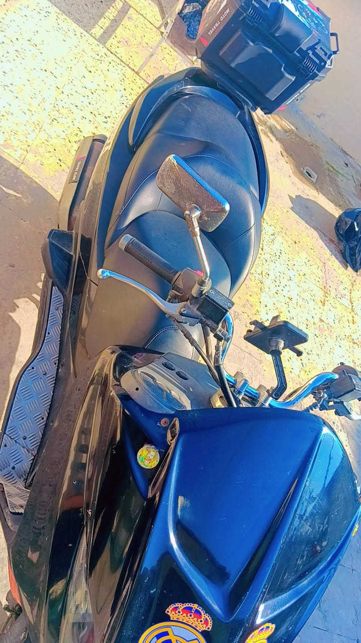 فورزت للبيع حمام العليل قريه قبر العبد
شغل وطلع نضافه حيل زينه محرك شرط وكدام العين السعر مليون
***********
