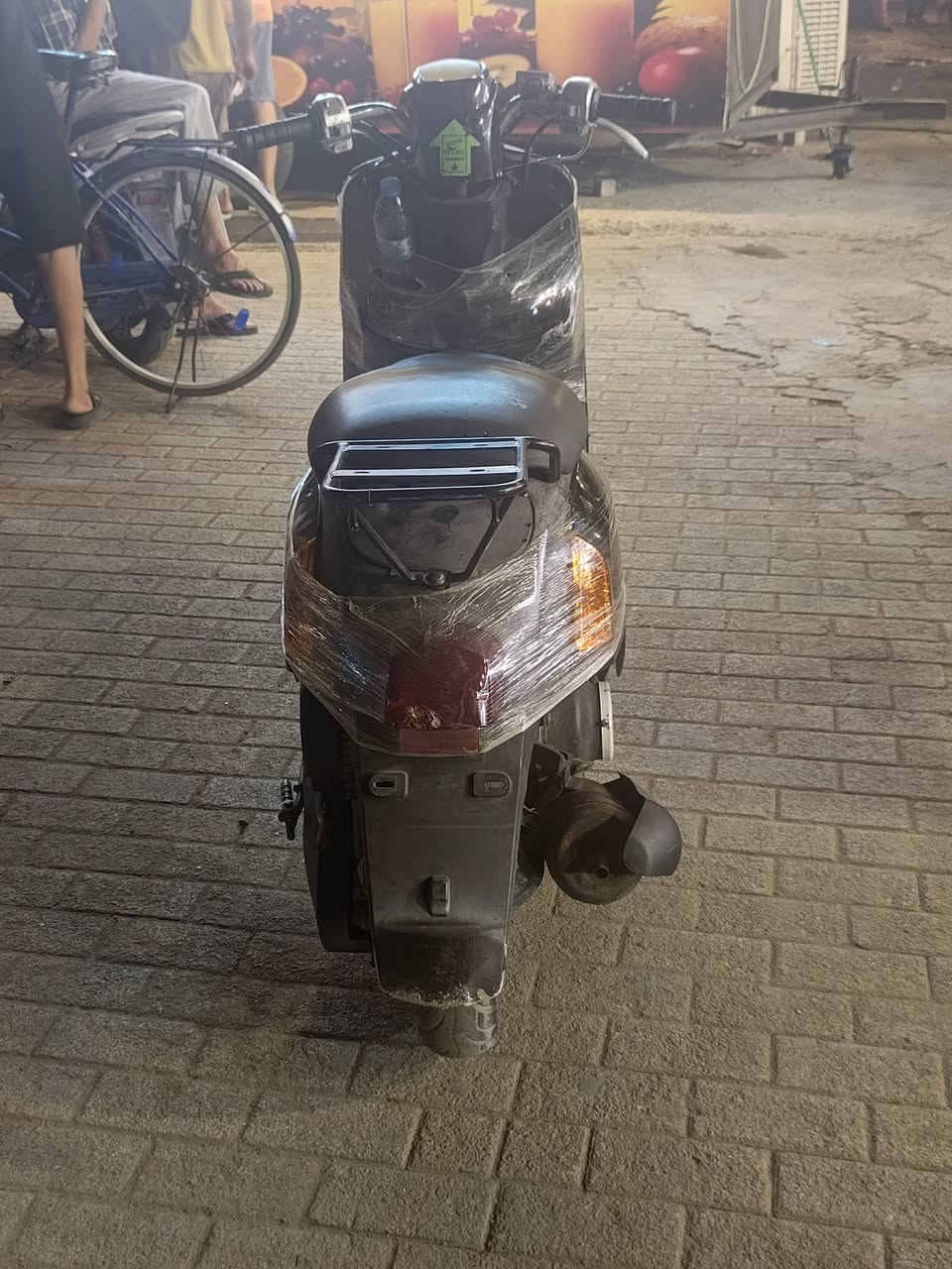 بوليس للبيع دراجه نظيفه نظيفه ب 500 وبيها مجال وللش الراي يتدلل ***********
