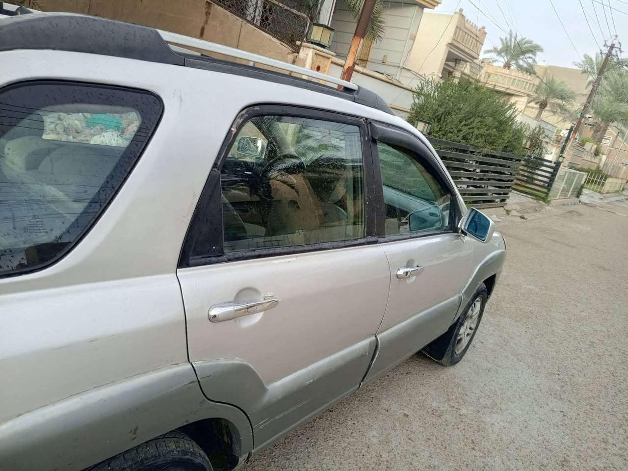 سلام عليكم
سبورتج موديل ٢٠٠٧ مصبوغه عام 
السيارة كير ومحرك حلوات 
تخم تاير جواها نضيف
كهربائيات شغاله 
صدرها جديد
سيارة رقمها بغداد صدامي بسم شركه 
سعرها ٤٥ ورقه 
يراد لها ملاحظات بسيطة 
بغداد البلديات 
***********
