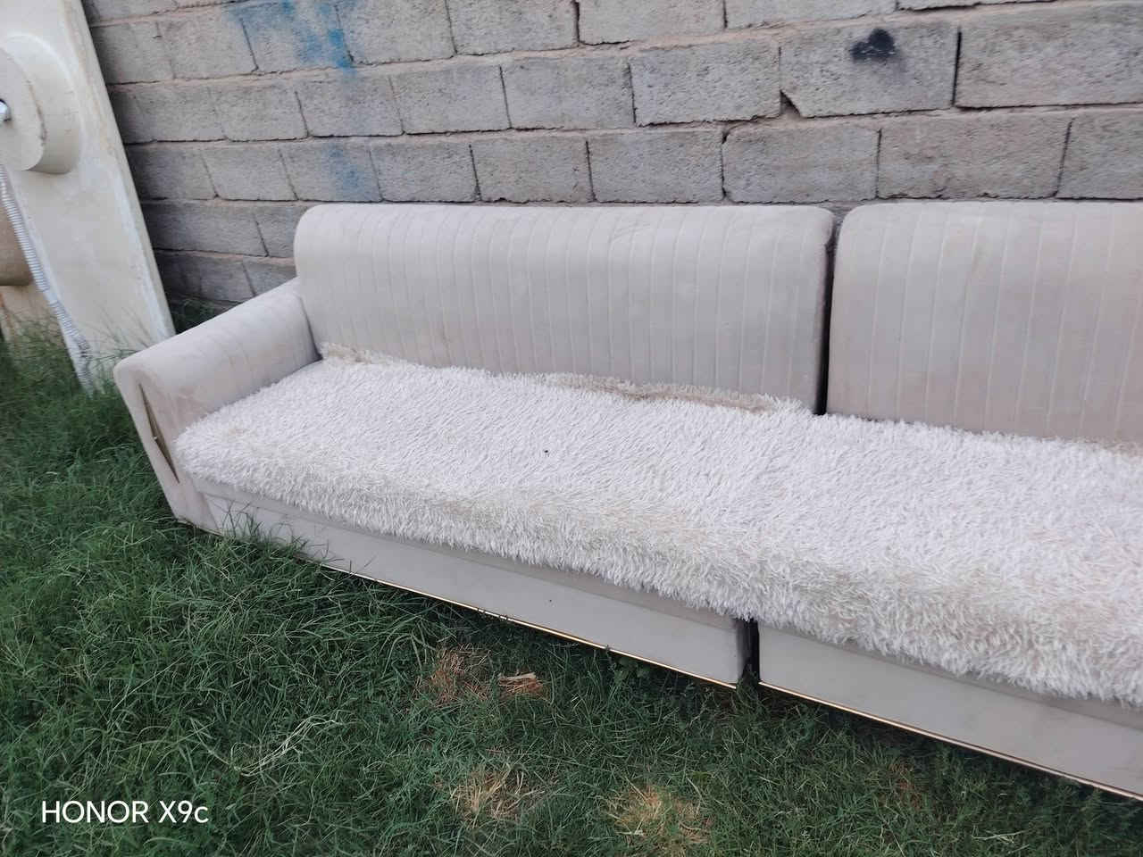 لبيع سعر ١٢٥وبيهن مجال حك الجيه مابيهن اي عيب ***********
