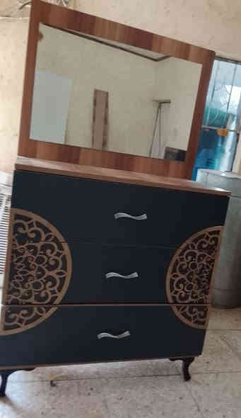 السلام عليكم غرفه تركي للبيع بس الكنتور مفلول بسعر 500وبيه مجال للاستفسار الاتصال على الرقم ***********
