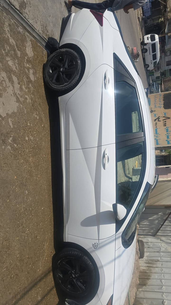 سلام عليكم النتره موديل ٢١
سياره فول ماعده الفتحه ولكشنات 

سعر ١٤٠ وذا اكو مراوس بسياره عاليه 

حادث باب وجاملغ خلف سايق
الهاتف *********** ممتواجد عله النت
