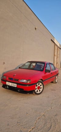 فيكترا • ١٩٩٠ • مع ورقة