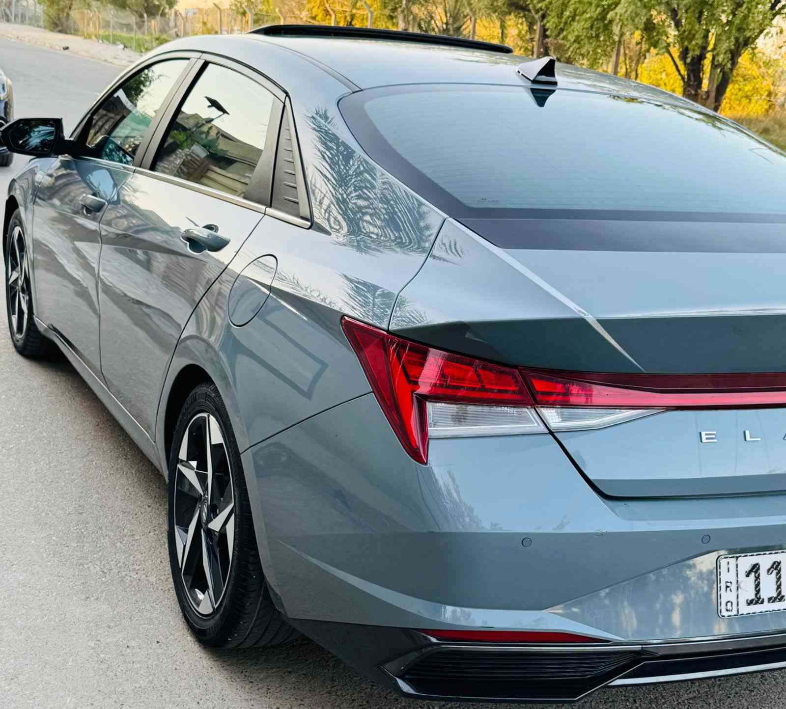 السلام عليكم النترا موديل 2023 فول موصفات هايبرد حادثها بخشم البنيد على فئه بالموصفات ماشيه 79 الف فتحه سقف ويل كب 17 ذاكره خزن ميموري نضام صوت محيطي Bose شاشه كبيره كامله انارة زينون بلاديه 3 لدات نظام منع التصادم كروز سرعه مثبت سرعه تبريد منفصل مقاعد كهرباء 
( رقم بغداد دولي الجديد ) 
السعر 155 
المكان بغداد 
***********
