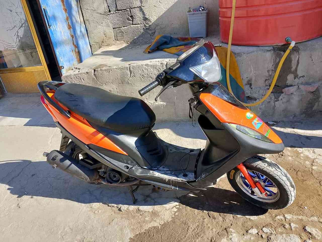 سلام عليكم
ماكس عدله للبيع محرك ما مفتوح 49
سلف شغال دراجه كامله ما ناقصها شي 
السعر 750 الشراي يراسل ***********
