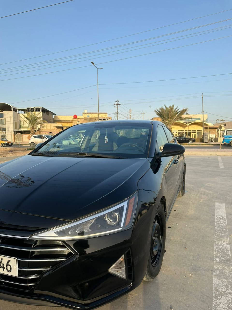 النترا ٢٠١٩ رقم نجف باسمي
حادثها جاملغ جهة السايق وشوية من البنيد مصبوغات
وبيها باب الورة الصدر كلير 
سيارة جاهزة للاخير
ما ناقصة برغي
ادامة منظومة بانزين وبطارية ودسكات جدد وتخم تاير 
وادامة كاملة للسيارة 
رقم الهاتف ***********
