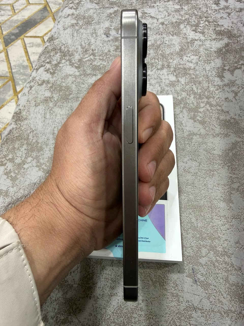 للبيع فقط آيفون 15 برو ماكس نضافه ميه بل ميه و بطاريته ٨٨ وجهاز ما مفتو و حته كيبل لأصلي ويه  *********** مكاني بصره الكرمه سعره مليون و خمسه و عشرين الف
