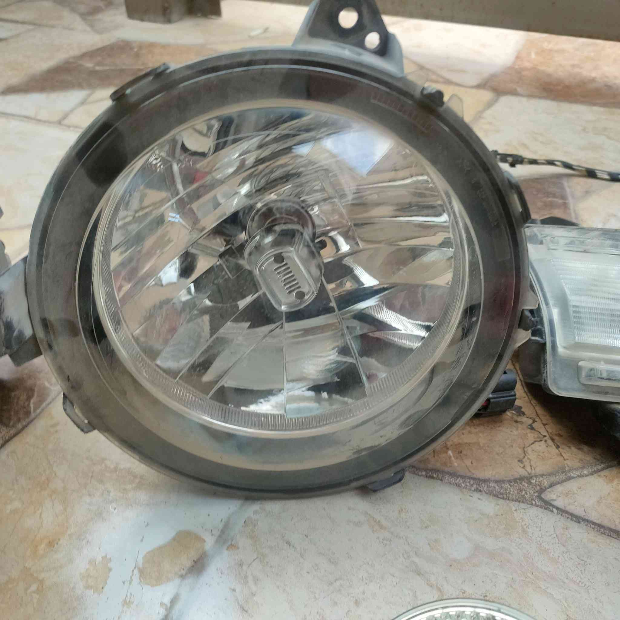 عندي لايتات امامية عدد 4 وكالة وسكن لايت وبگ لايت جدد ماشديناهن مكاني ارببل


**إذا كنت صاحب هذا الإعلان وتريد حذفه لأي سبب، رجاءا أرسل رسالة إلى الدعم الفني**