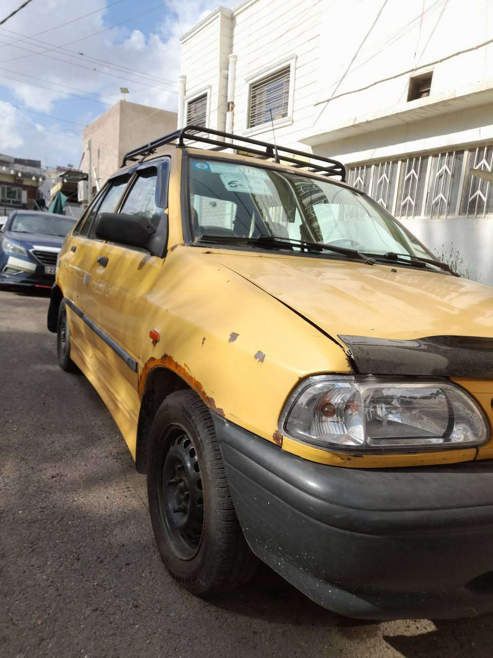 السلام عليكم سايبه للبيع موديل 2012 رقم انكليزي سنويه لغايه 31 هزه جديده مصفره هيئه وغرامات تحويل عقد مروريه سياره جاهزه خير من الله تبديل ما بيها شواصي براكيت خير من الله لا لحيم ولا فطر مكينه كسر كرتونه لا صرف ولا تبخير ناعمه كير خير من الله مشط باور خير من الله ما بيها نضوح ولا صوت سياره ناعمه ما شاء الله    كهربائيات صدر امامي خلفي تخم تاير دواخل جديده كاعيه جلد تخم تاير جديد كهربائياته كلها شغاله الهلالات معمره فقط وما مصبوغات  واضحه بالصور اخوان السعر 27 المكان بغداد الكاظميه اتصال على رقم اسيا فقط*********** كورك واتساب بي***********
