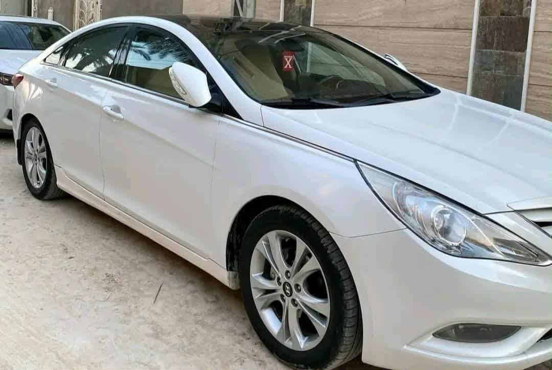 هونداي سوناتا 2011 خليجي ابني رامه
فول مواصفات للاخير.. 1.1
مكفولة كفالة عامه.
مكينه 2400
السعر 138وبيه مجال 
مواصفات الفول معروفه
رقم بغداد الجديد بإسمي
***********
