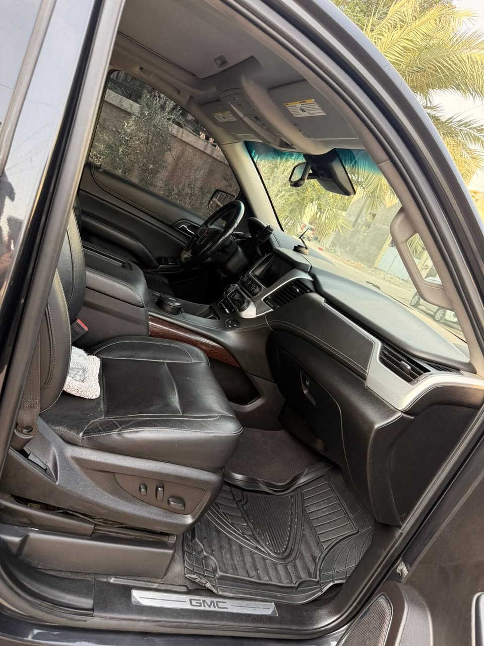 جمسي يونكن ٢٠٢٠ امريكي
السياره حادثه بنيد وجاملغ فقط 
السيارة كلش جديده 
مابيها اي نقص 
داخل ملكي منفصل معروفه مواصفات اليوكن
مكان السياره بغداد شارع فلسطين
السعر ٣٥٠$ بيها مجال بسيط

‭٠٧٧٥ ٠٥٠ ٥٠٠٣‬
