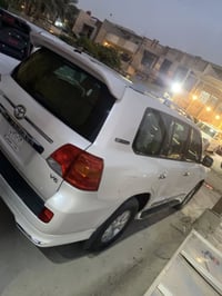 لاندكروزر ٢٠١٠ • فول مواصفات • رقم بغداد