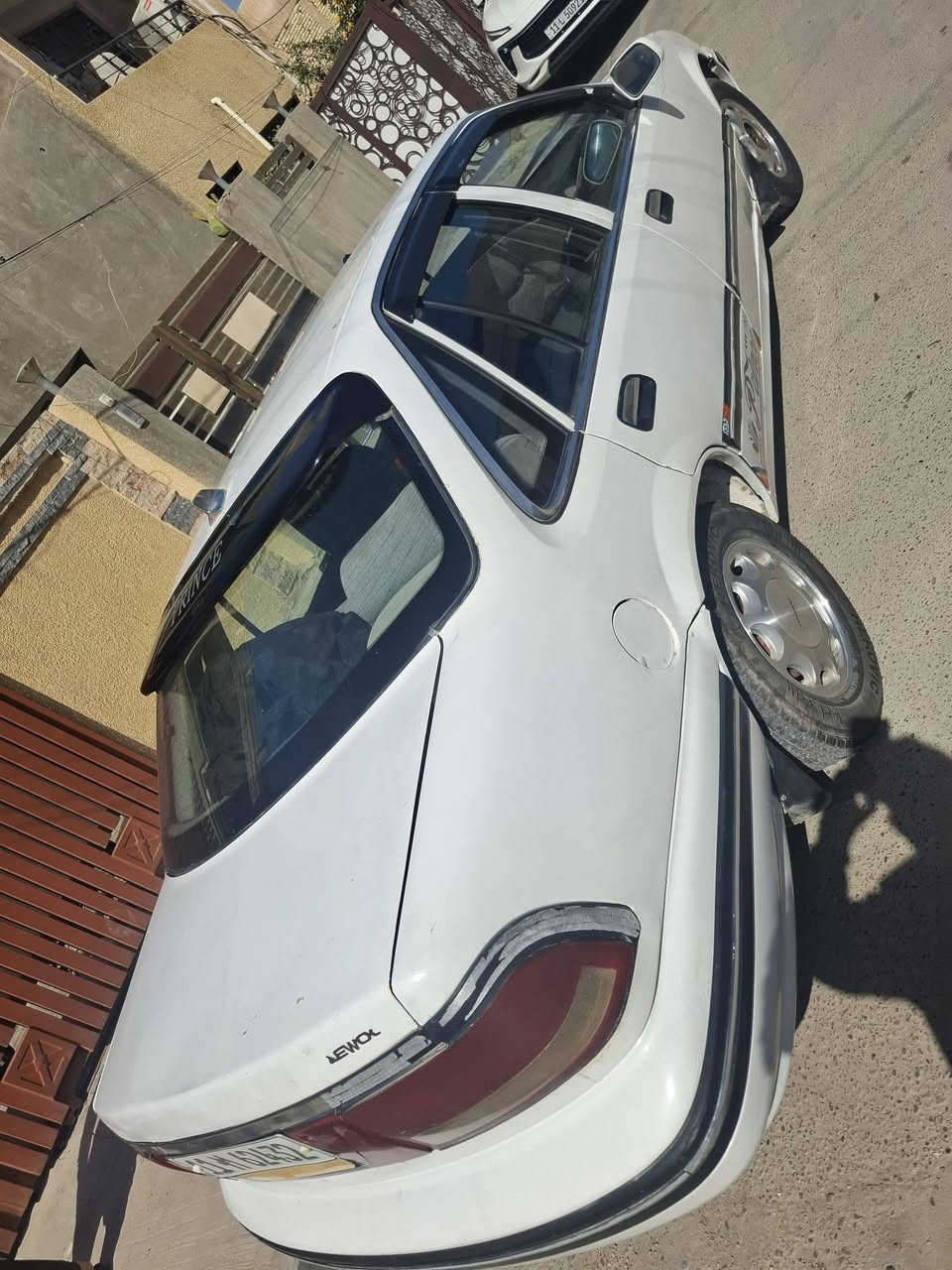 السلام عليكم سياره برنس موديل ٩٥ مكينه كير مكفولات بيه نواقص قليله رقم بغداد السعر ٣٩ وبيه مجال قليل الرقم التلفون ***********
