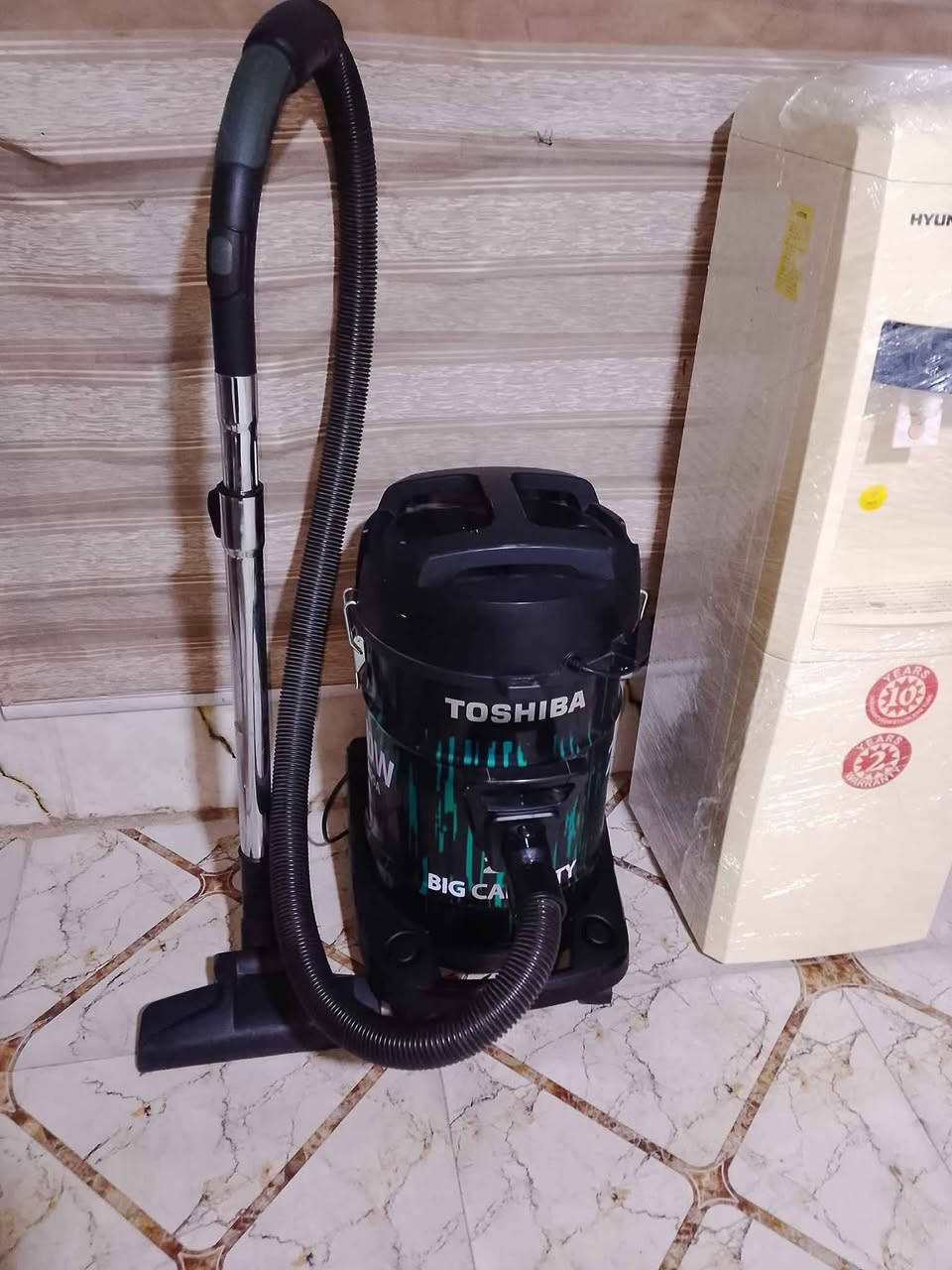 للبيع باله  براد اخو الجديد مستخدم سبوع شرط شغل  حار وبارد  سعر 90 +  /  مكنسه كويتيه  مستخدم سبوع كلش جديده شرط شغل كامله سعر 90/ العنوان بصره تاميم للاستفسار‏‪***********‬‏ متوفر توصيل البصرة, العراق
