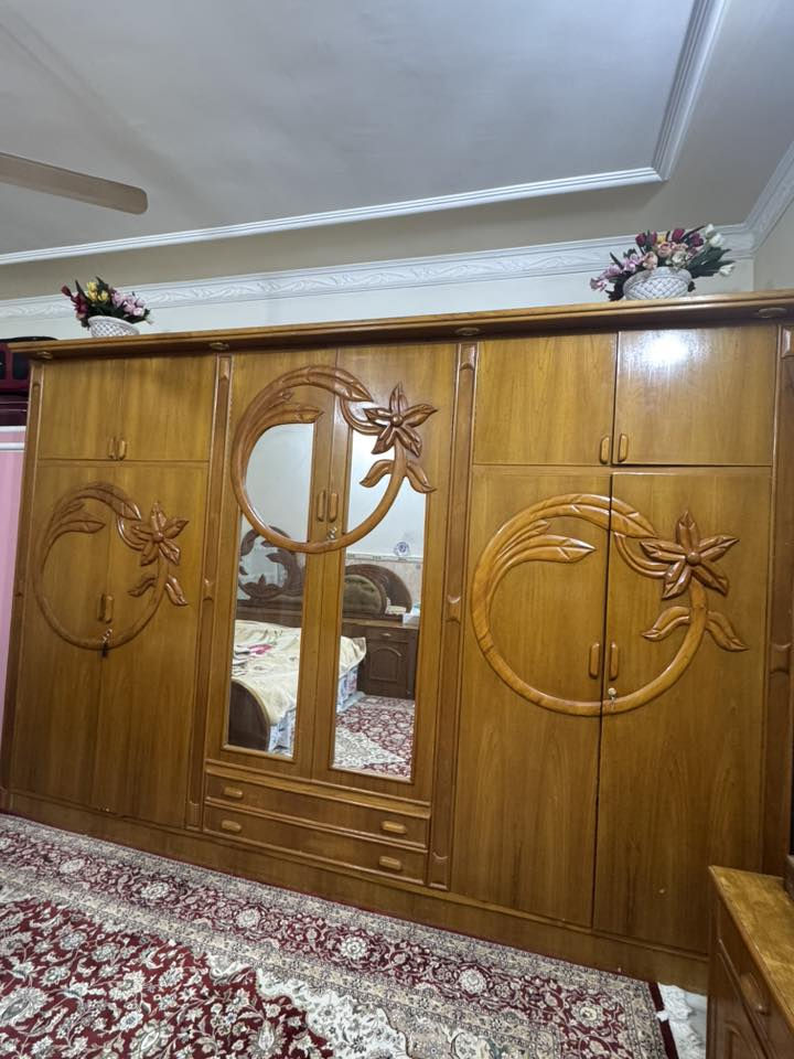 غرفة نوم نجارة عراقيه استخدام نظيف صاج مع جاوي بمليون وربع قفل ***********
