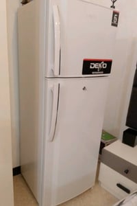 عنوان بغداد الجديدة  الثلاجه جديده مستعمله سبوعين بس