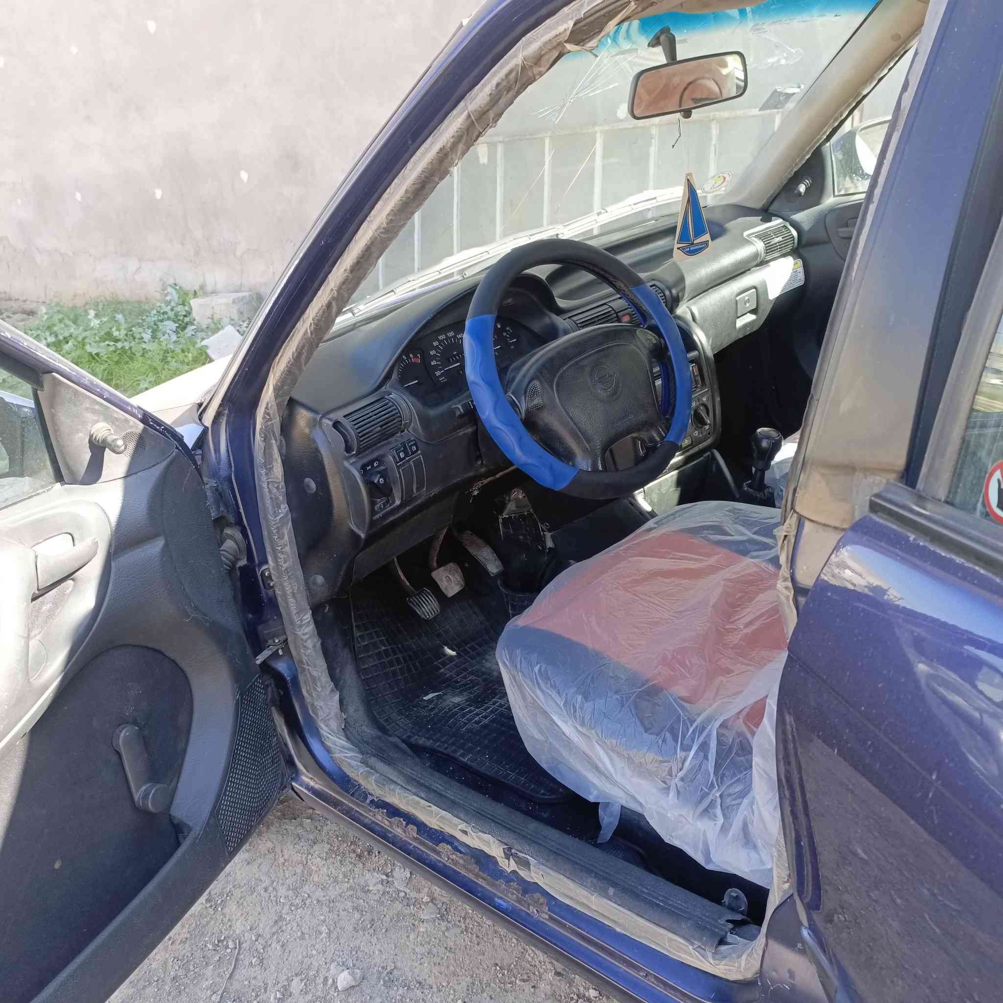 السلام عليكم اخوان
اوبل استرا موديل ١٩٩٣ وارد يابان

كير عادي مكينة 20

اخوان سيارة كاملة ميكانيك وكهرباء مكينة وكير حاوية

صدر حاوية نشالله مبيهة نقص

مكينة صافية زلال

سيرفز طافي

سايد بريك شغال

مازدات جدد دعامية جديد 

ضفيرة محرك فيت بم طوافه جديد

عقل مكينة جديد 

اخوان السيارة متعوب عليهة ونضافتهة كدامكم

سيارة مال واحد يشتغل بيهة عله باب الله تخليهة بلبيت سيارة متعب مو مثل اليعرضوهن ملزكات ويومية بصناعي اخوية هاي سيارة انساهة حبيبة ولي تخدمة يدلل 

مكاني ديالى خالص *********** سعر 43بي مجال للطيبين
