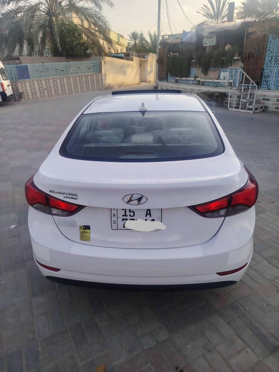 السلام عليكم البيع فقط نقد 
هونداي ألنتره وارد أمريكي
 فول مواصفات ما عدا بصمه 
موديل 2016
رقم انبار بسمي رقم سنويه هزه جديد
 تحويل مباشر 
 محرك 1800(دوش) 
 كير ومحرك وتبريد كفاله 
بيه باب عكس السايق صبغ 
وبنيد بدون دواخل
 مكان سياره الانبار قضاء هيت 
السعر 118وبيه مجال الاتصال
 ***********
***********
