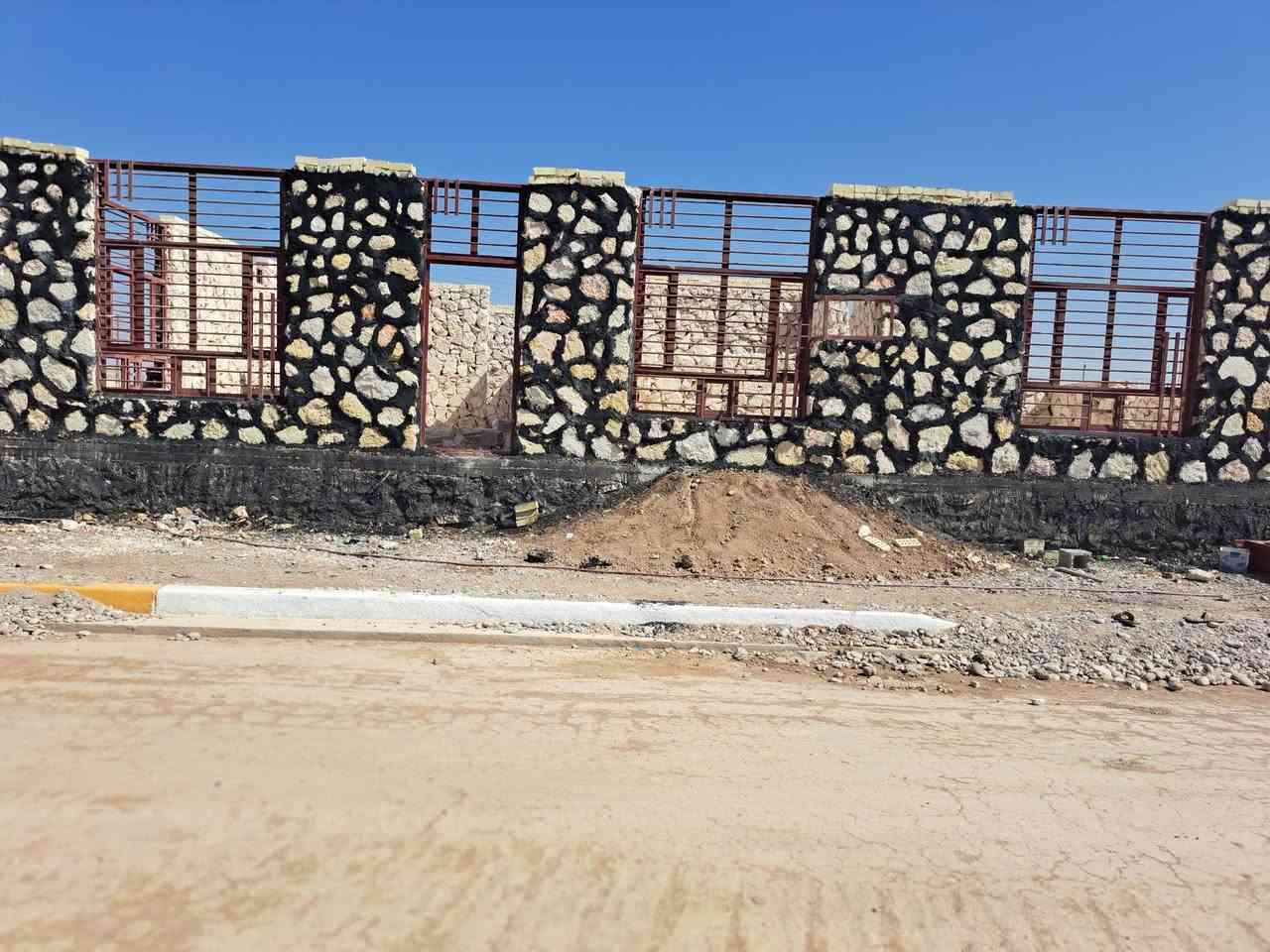 ان شاءلله ينال اعجابكم الشغل كرسته وعمل الاستفسار الاتصال على الارقام. ***********---*********** او مراسله الصفحه
