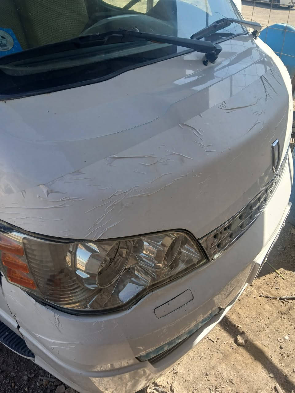 سيارة جنبي للبيع ٢٠١٤ بدون صبغ جديدة جاهزة محرك وكيري ياباني توني شادهن استفسار ***********

