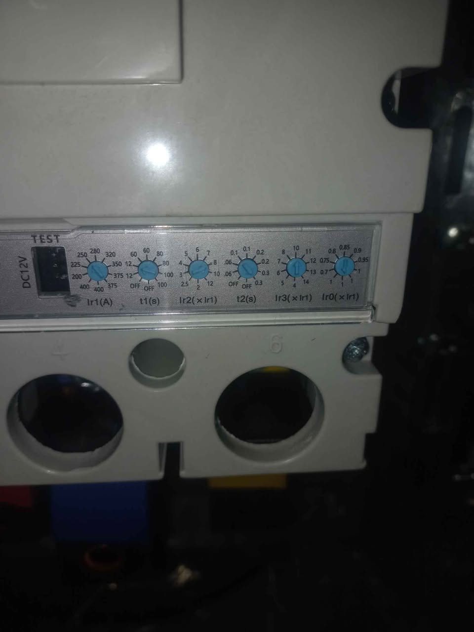 ‎بورد وطنيه 400 امبير جديد عدد 2 سعر البورد الواحد 350 الف 
بغداد ***********‎ بغداد, العراق
