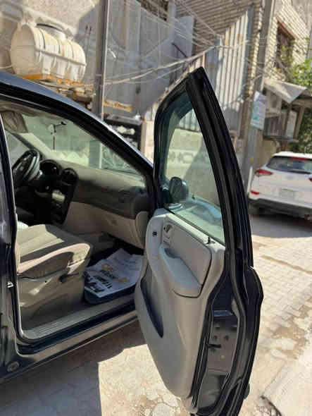 سلام عليكم 
السعر 61 او بيه مجال عنوان بغداد 
دوج كرفان 2007 شاصي قصير
بدون حادث 
محرك 3300
صدر امامي خلفي جديد 
اذان محرك اذان كير جديد 
زوج تايرات جدد
تبريد قطعه وحده ❄️
كهربائيات اي جطل ماكو 
داخل نضيف 
شاشه كامره 
لد شمسي عالي ناصي 
السياره باسمي *********** 
متواجد واتساب او ماسنجر 
السعر 61 او بيه مجال عنوان بغداد
