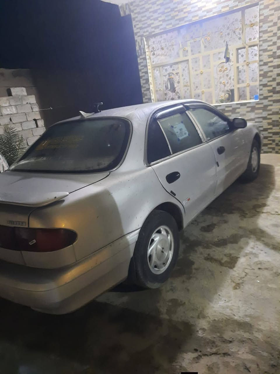 سوناتا 2/ 93 للبيع گير ومكينه مكفوله وصدر خلفي وامامي نضيف گير عادي ومحرك 2000 جديد حاويه قبل شهر شاده سنويه نهاية 27رقم . ديالى السعر46 بيها مجال قليل المكان ديالى الخالص. هـ  ***********
