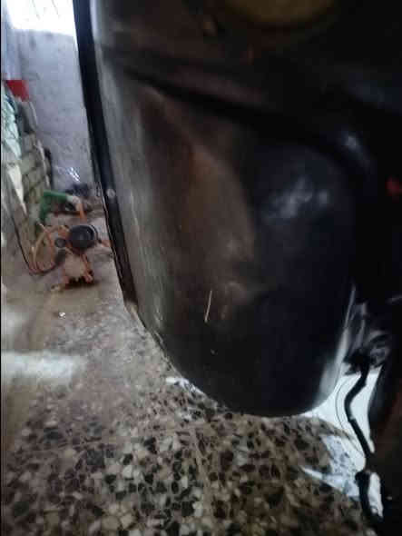 سعر5750 تكتك2020 رقم وسنويه انكليزي مكان بغداد رأسه شارع 20 رقمي *********** بيه دخانه وبيه لغد
