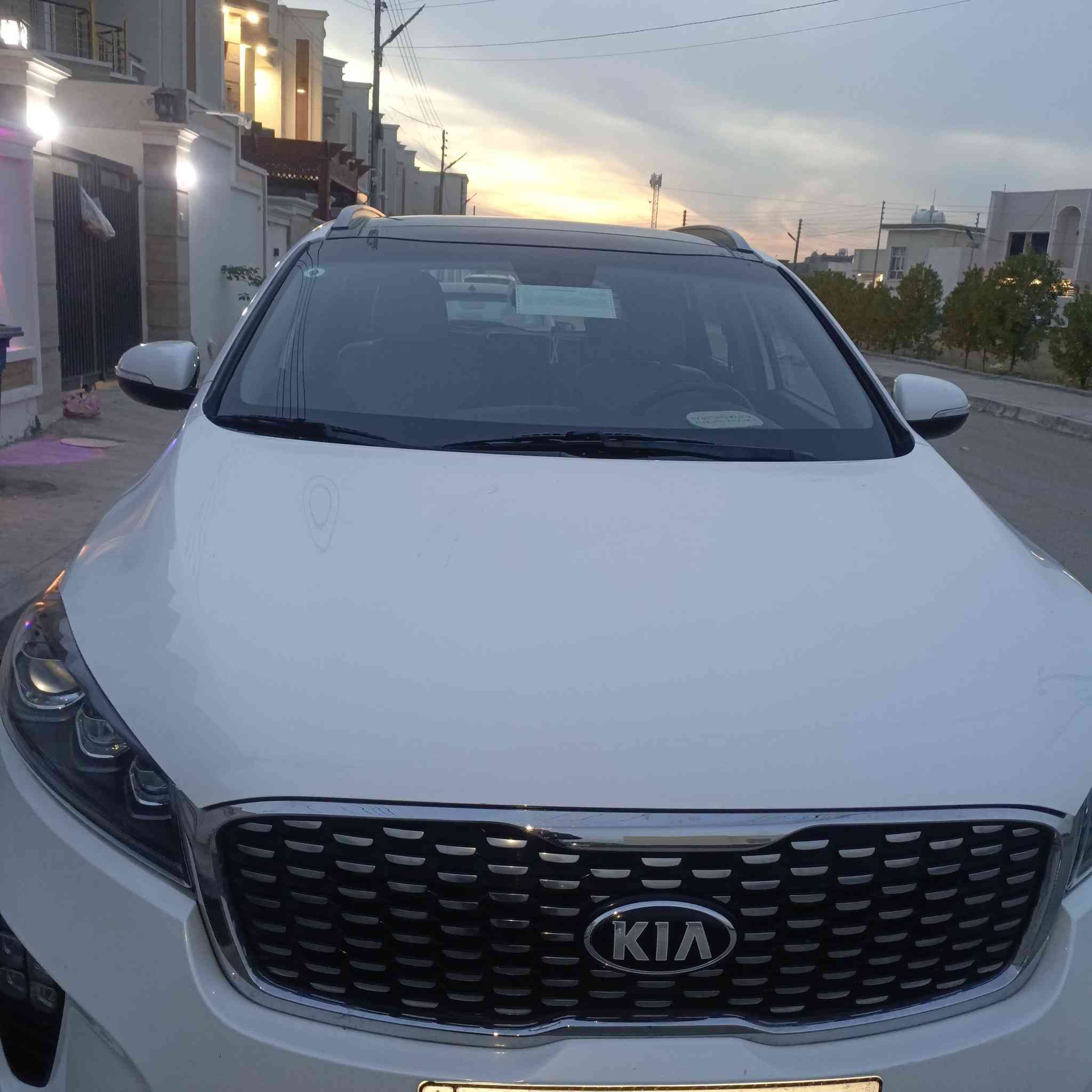 للبيع سورنتو موديل ٢٠١٩ فول مواصفات  ١/١ و فور ويل ورقم بغداد بأسمي
السعر المطلوب ٢٥٠ 
للاستفسار الاتصال بالرقم / ***********
***********
اخوااان رجاءاً غير متواجد على الفيس اتصال وتدلل
