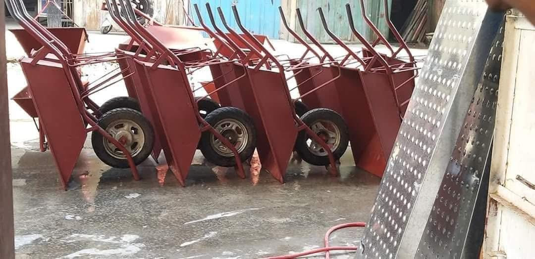 السلام عليكم يوجد الدينه يجار جكات دراب  خشبوسكلات  ودنك حديد كل القياسات سكله الباخين بيع عرباين بيع كل ثقيل أسعار مناسبه جدا توصيل لجميع المحافظات العراق سيف اللامي بغداد ساحة الطيران اخابر واني خادم ***********
