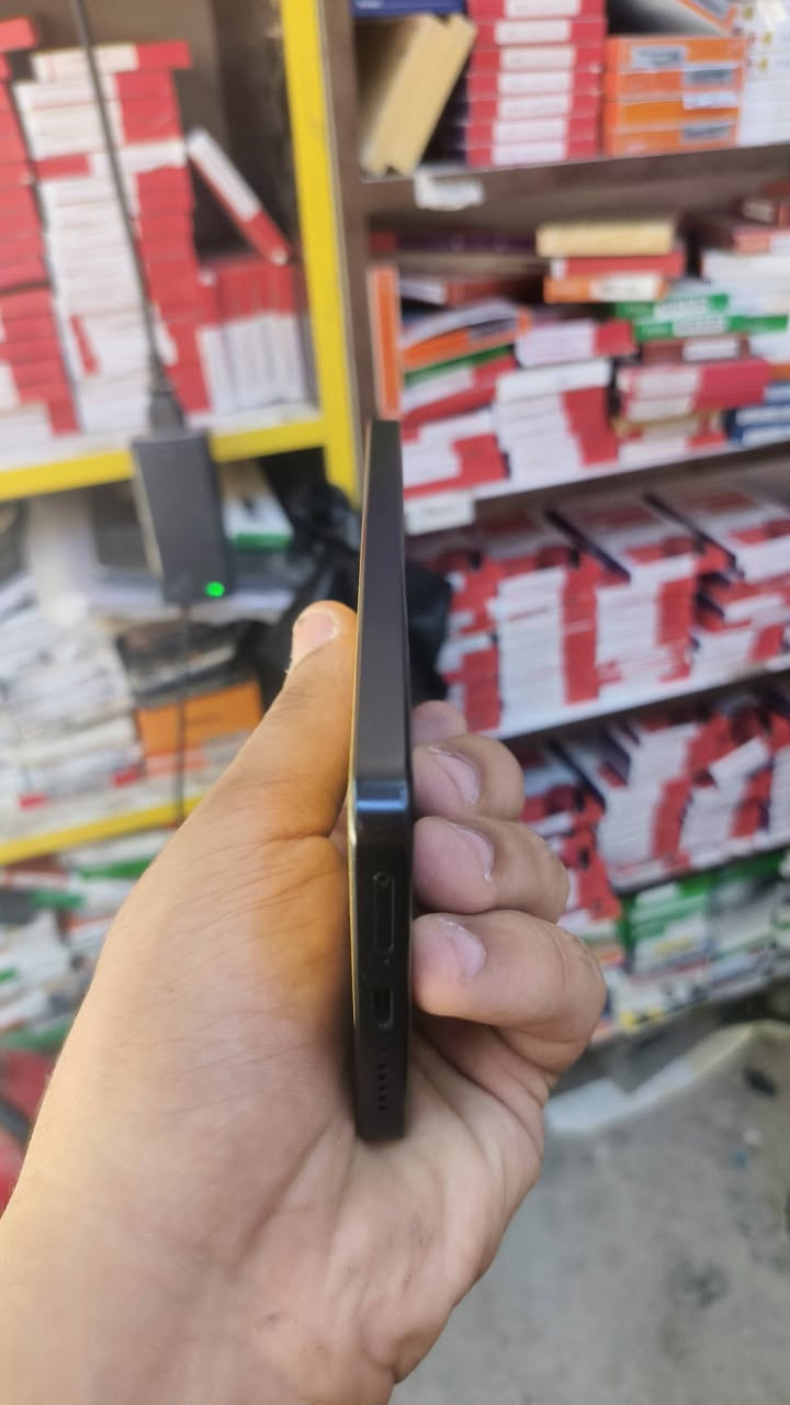 سلام عليكم جهاز للبيع 
Poco X7 Pro 
الذاكره512
العشوائية 16
ببجي120فريم
الجهاز نضييف ومرتب كارتونه واغراضه كامله
السعر400
رقمي للشراي فقط ***********
العنوان النجف الاشرف المدينه القديمه
