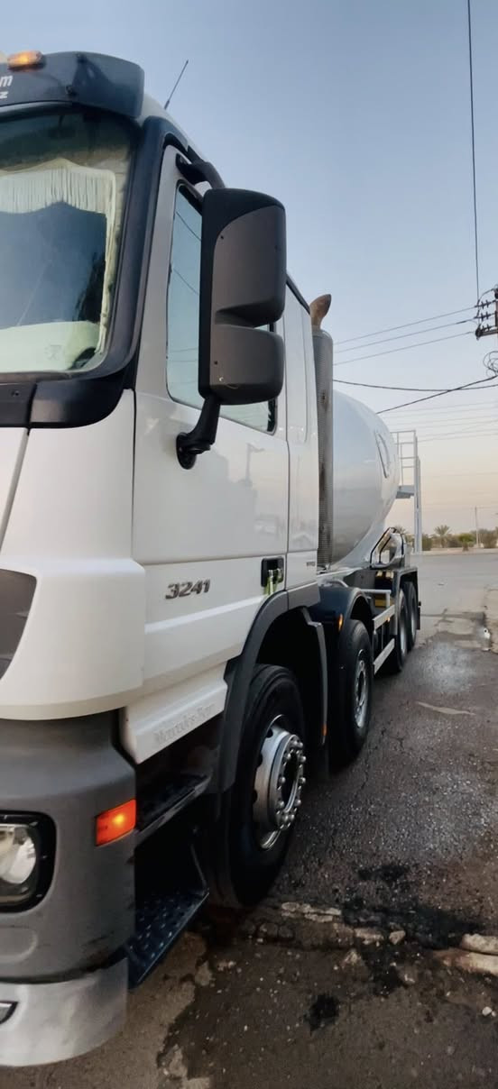 السلام عليكم خباطه اكتروز للبيع موديل ٢٠١١ رقم سليمانيه كير كهربائي  جدرشوينج ١١ متر حجم 32/41   للاستفسار ***********
