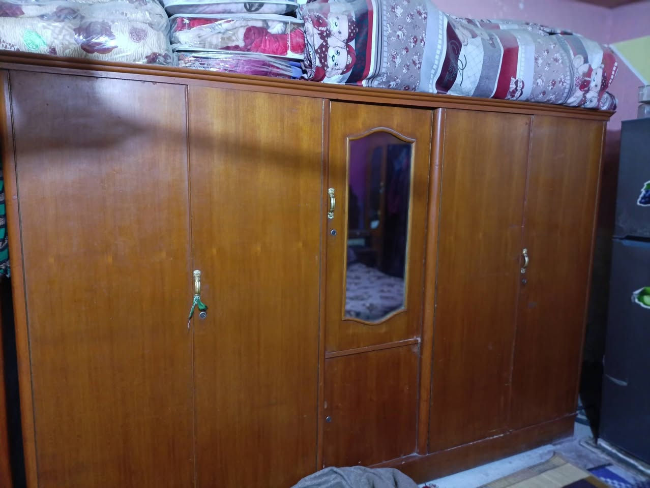 غرفه اخشاب كامله للبيع مكان النجف السعر550الرقم***********
