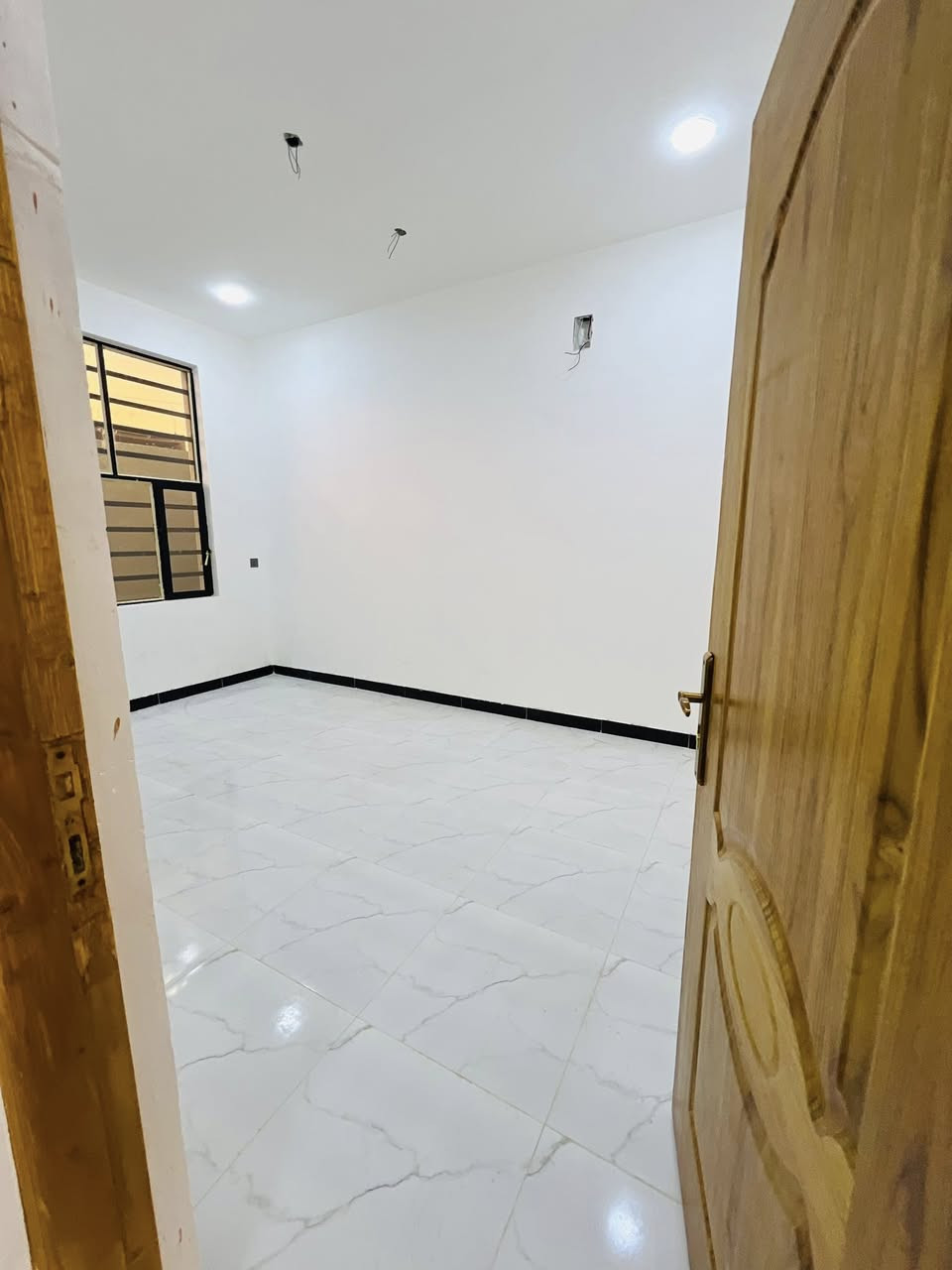 مشتمل للبيع – حي الحوراء (100م)
📍 قرب شارع الكفاح – على شارع 20 – قريب من المدرسة
📜 طابو صرف
🏠 طابق واحد – بناء جديد
✨ شغل درجة أولى
🔌 خدمات كاملة
📍 موقع مميز جداً

للاستفسار والتواصل: ***********
