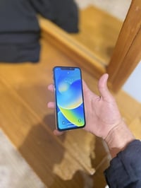 آيفون X • ٢٥٦ • بطارية ٧٣٪