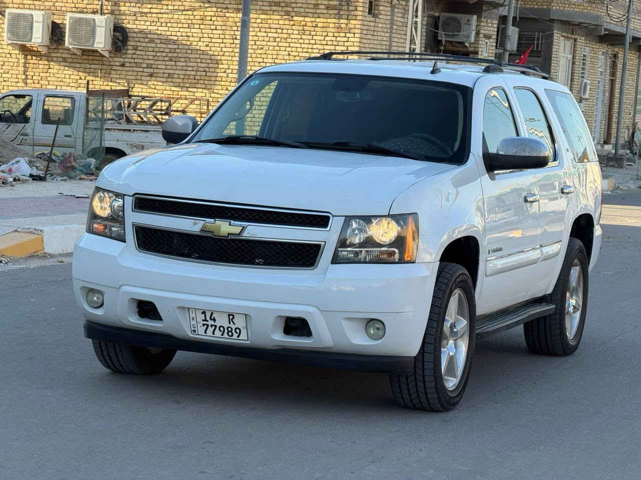 تاهو . 2012 LT . رقم بصره بأسمي . حادث تبديل جاملغ امامي . و صبغ اسفل البيبان . ماشيه 200 . السعر 170 و بيها مجال . للاتصال ***********/***********
