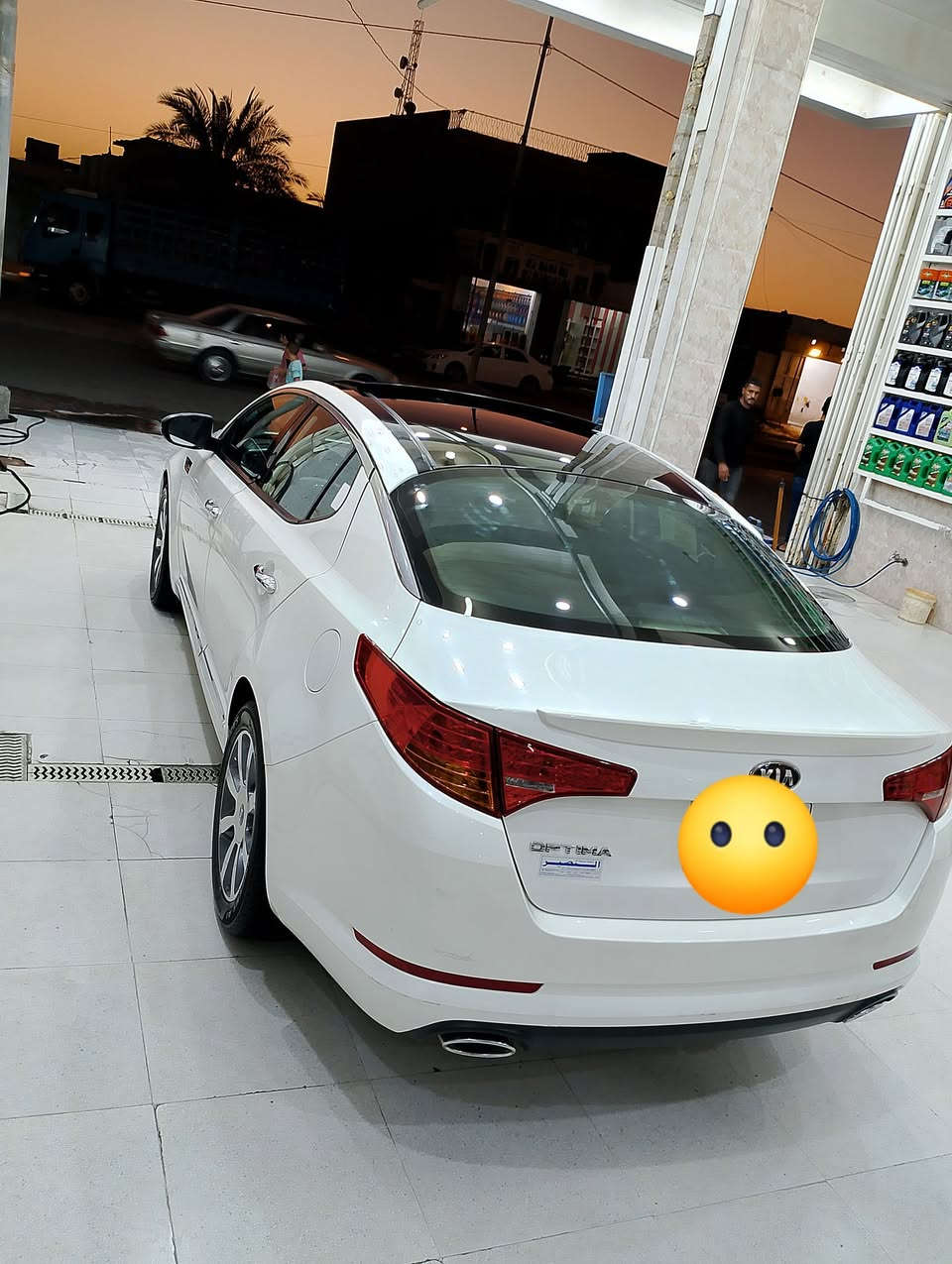 سلام عليكم شباب كيه وابتمه موديل ١٣ شركه عامه محرك ٢٤٠٠ تبريد سقف جام سياره ماشيه ١٠٠ اي استفسار اتصال *********** مكان السياره حي الحسين القديم كتلوك مثلث كوله موجود شركه
