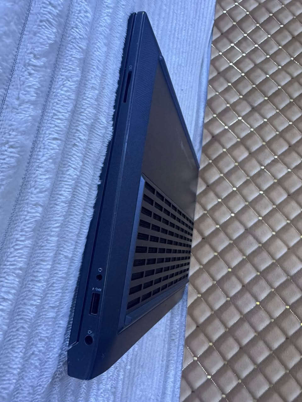 السلام عليكم
لابتوب HP - Victus 15.6" 
 للبيع  
Intel Core i5-12450H - 16GB Memory - NVIDIA GeForce GTX 1650-512GB SSD 
الشاشه حجم 15 (144Hz) 
لابتوب موجه للعاب والدراسه.
السعر 780الف  وبي مجال
***********
