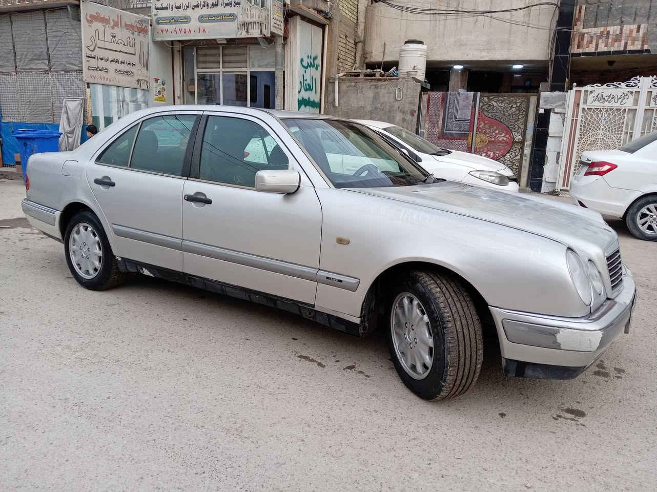 سلام عليكم ورحمة
مارسيدس 320 (ام عيون)

مديل 1995

رقم انكليزي كربلاء بسمي

شرط تحويل

داخل جلد اسود

كشنات جدد

محرك خراطيم

شاشه وكامره بك

مكان سياره بغداد بلديات
للاتصال ***********

            السعر(70)
