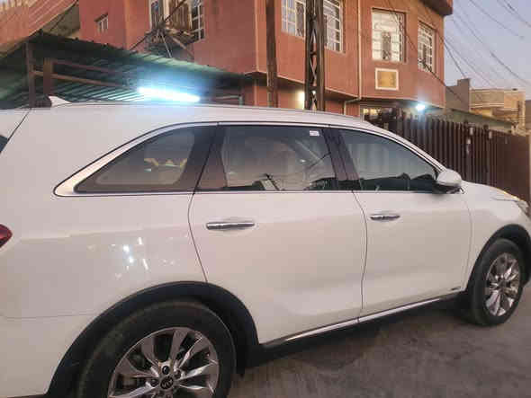 السلام عليكم سورنتو موديل ٢٠٢٠ باسمي مكفوله الرقم الجديد أعلى فئه بلسورنتو فقط بدلت بيها جبنه محرك كفاله الكير والمحرك ماشيه ٩٣ الف كيلو سعرها ٢٨٧٠٠ الف دولار للاتصال ابومصطفى ***********٠ ***********
