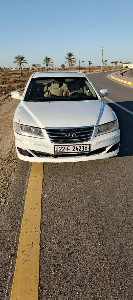 السلام عليكم 
ازيرا 2011الشكل الرياضي
فول مواصفات 1/1
مكينه6سلندر حجم2700
فتحه تحكم ستيرن كشن كهرباء شاشه كامره خلفيه 
السياره احلى من صور بعد نضيفه كلش من الشخط او التكحيل الك الفحص 
رقم اربيل 
السعر 110 او بيه مجال 
***********
