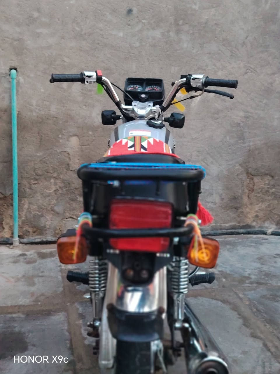 سلام عليكم شباب دراجه لبيع نامه متياز صلي موديل 2023 بكاني كوت سعر خاص ***********
