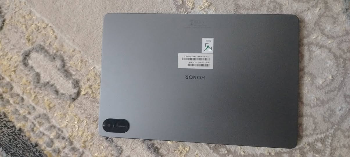 السلام عليكم
iPad Honor x8a

شغال ما مفتوح ولا داخل تصليح صارلي 8 ايام من اخذته 

ذاكره 128 يشغل بوبجي 60 فريم 

ويا ملحقاته كلهن 

كارتون

شاحنه الاصليه 

حافضه
رايده بـ 200 
الخاص مفتوح


**إذا كنت صاحب هذا الإعلان وتريد حذفه لأي سبب، رجاءا أرسل رسالة إلى الدعم الفني**