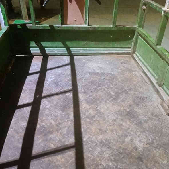 البيع مديل 2014رقم وسنويه ابيض سعر 900وبيه مجال سكن بصره حيانيه ستفسار ***********بي واتساب
راعيه ماندله      بس مكاتبه شاصي كفاله مكينه حلوه
