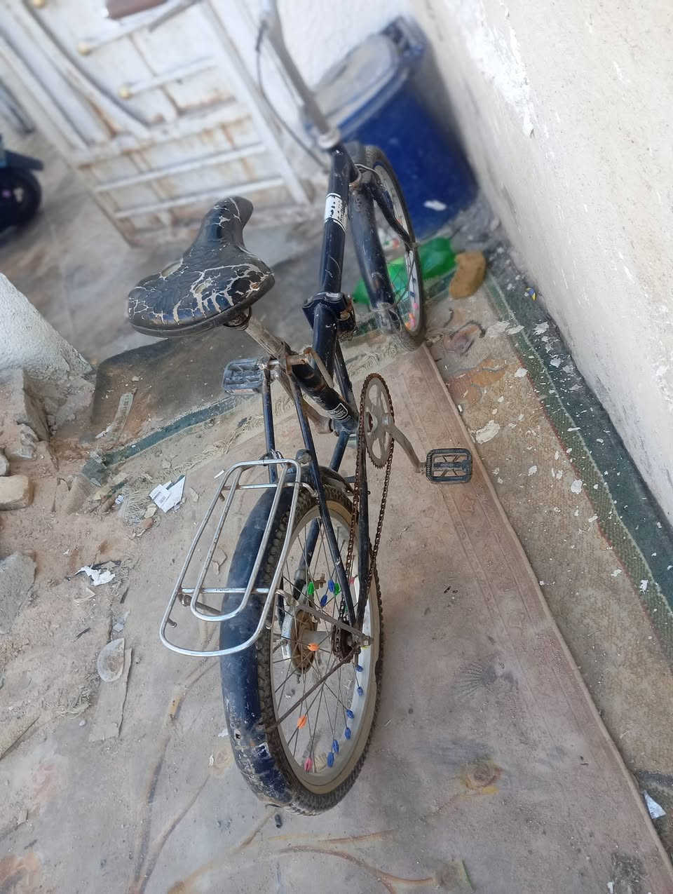 سلام عليكم بايسكل ابو لطبكه حجم ٢٠بايسكل متروك بس نضيف جوب وتاير جدد ويلاه فول نقص بس واير وسيم خلفي بريك أمامي بي يشتغل لسعر٣٥وبي مجال مكاني بغداد لشعله


**إذا كنت صاحب هذا الإعلان وتريد حذفه لأي سبب، رجاءا أرسل رسالة إلى الدعم الفني**