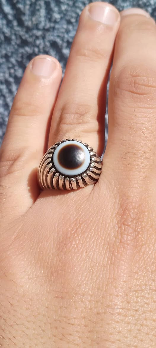 السلام عليــكم
لبيع (  60 الف) بدون عمله رجاءً قياس (20) 
  محبس  جزع بقري طبيعي جميل  فضه راقيه
بدون إحراج توصيل ماكو  ( بدون حجز رجاء اخوي ) 
    مكاني  بغداد مدينه الصدر


**إذا كنت صاحب هذا الإعلان وتريد حذفه لأي سبب، رجاءا أرسل رسالة إلى الدعم الفني**